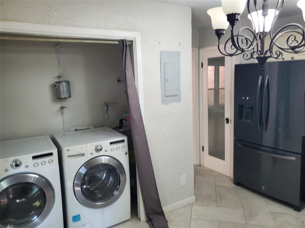 8809 N Normandale Street