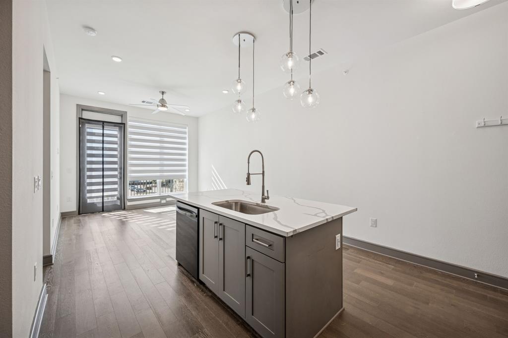 VIEW RESIDENTIAL CONDO - Residential