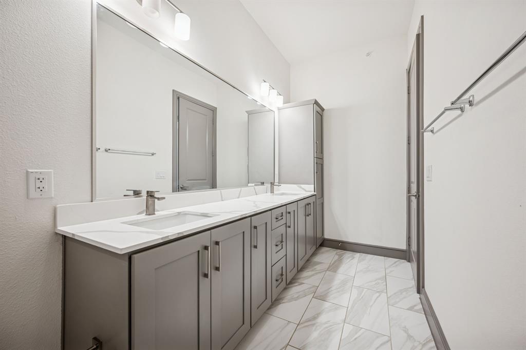 VIEW RESIDENTIAL CONDO - Residential