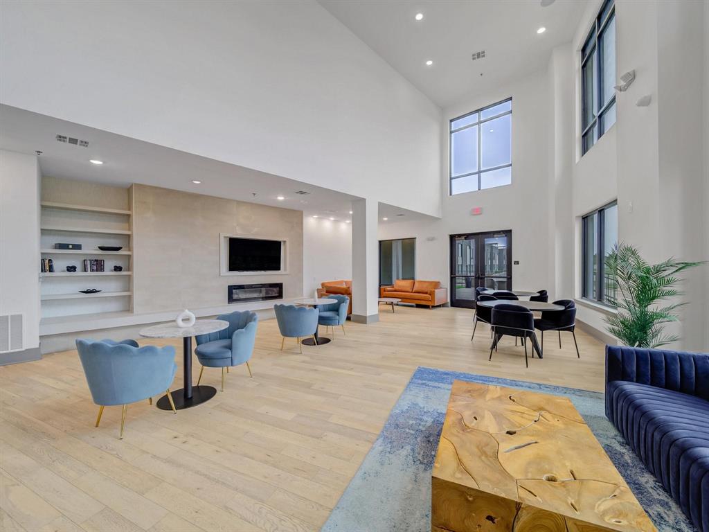 VIEW RESIDENTIAL CONDO - Residential