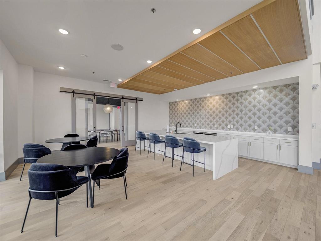 VIEW RESIDENTIAL CONDO - Residential