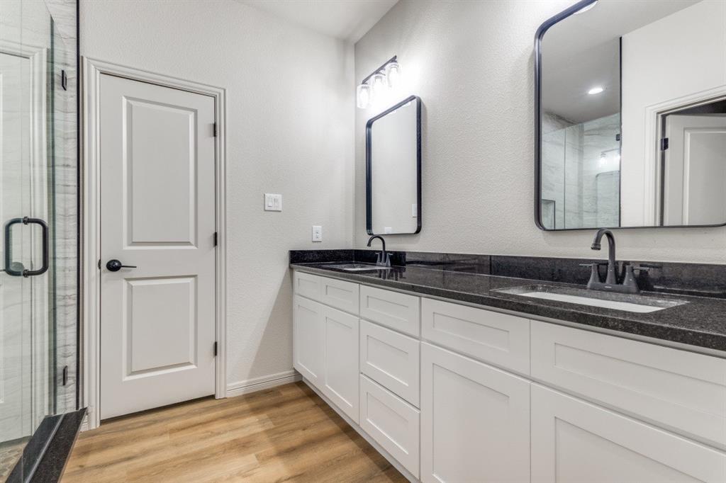 Runaway Bay Unit 6 - Residential