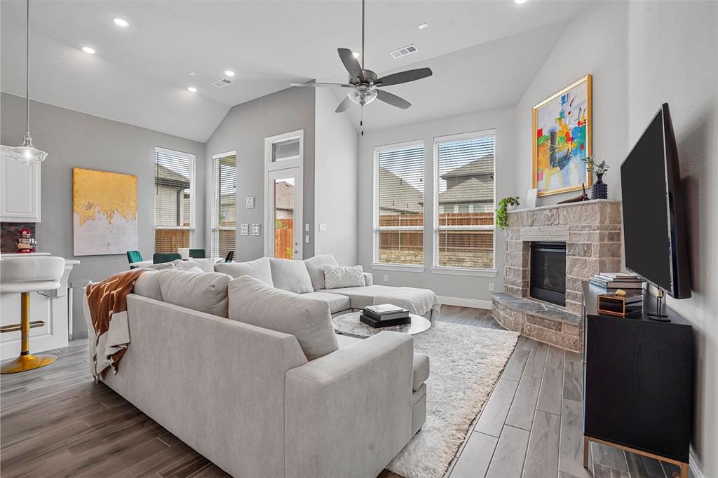 TAVOLO PARK BLOCK 21 LOT 5 - Residential