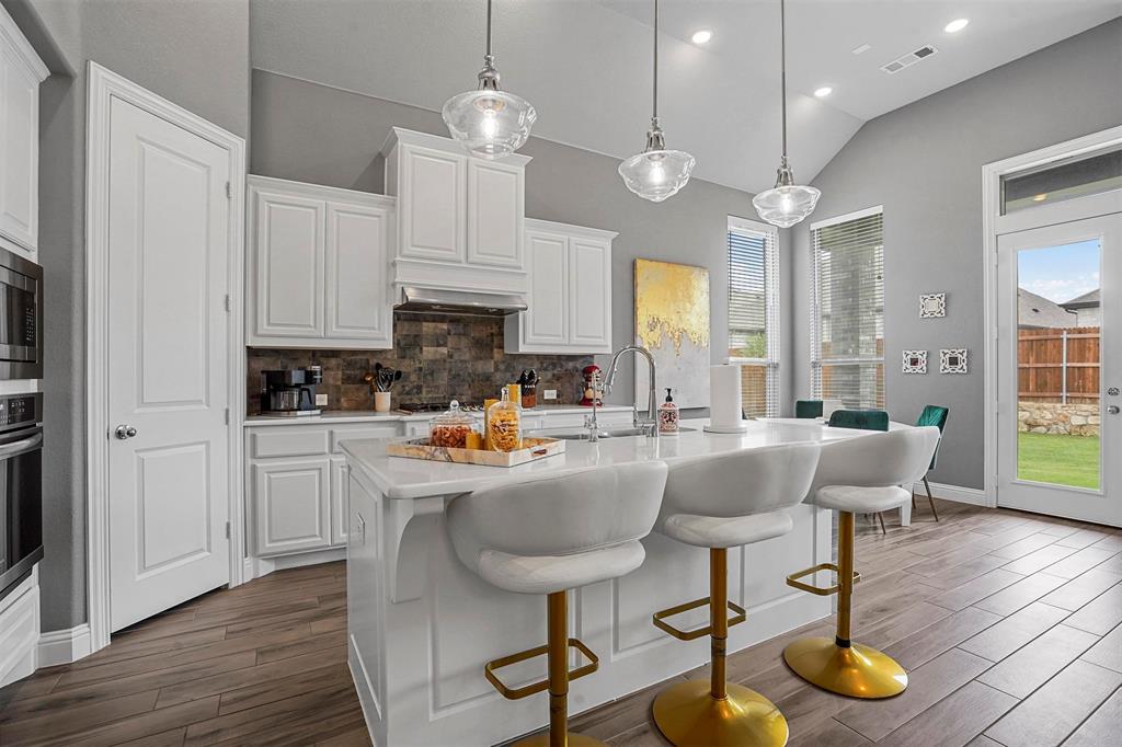 TAVOLO PARK BLOCK 21 LOT 5 - Residential