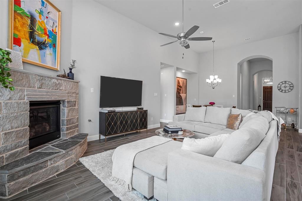 TAVOLO PARK BLOCK 21 LOT 5 - Residential