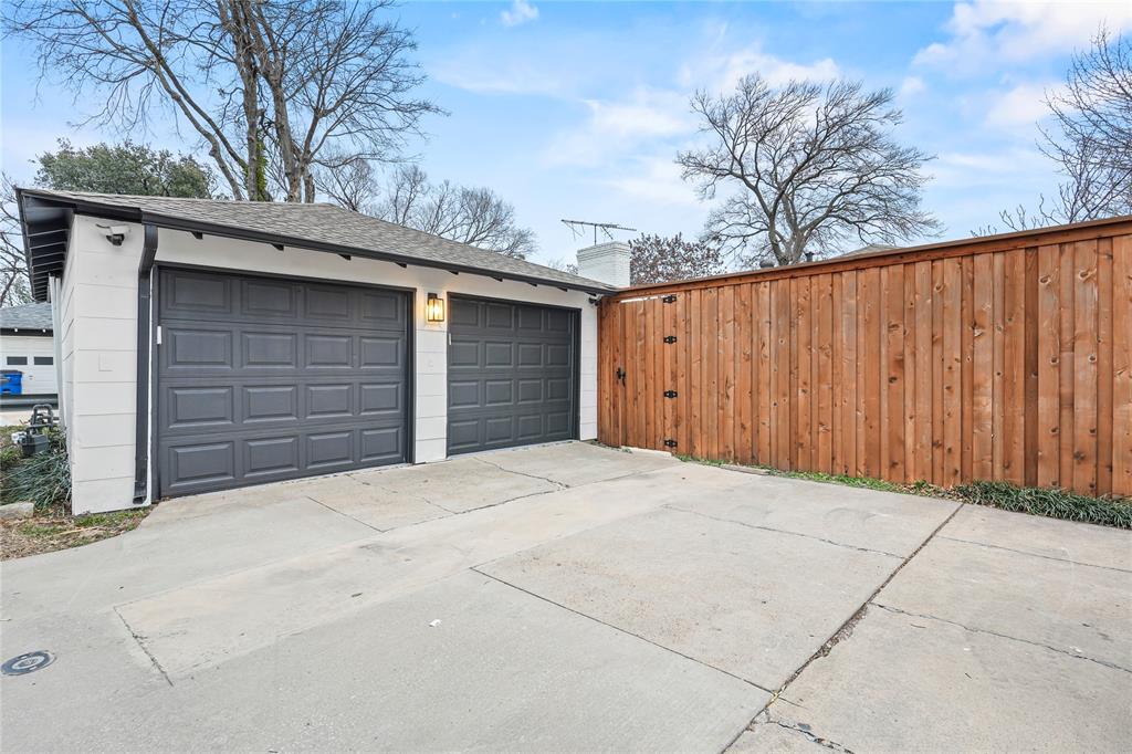 Caruth Terrace - Residential Income