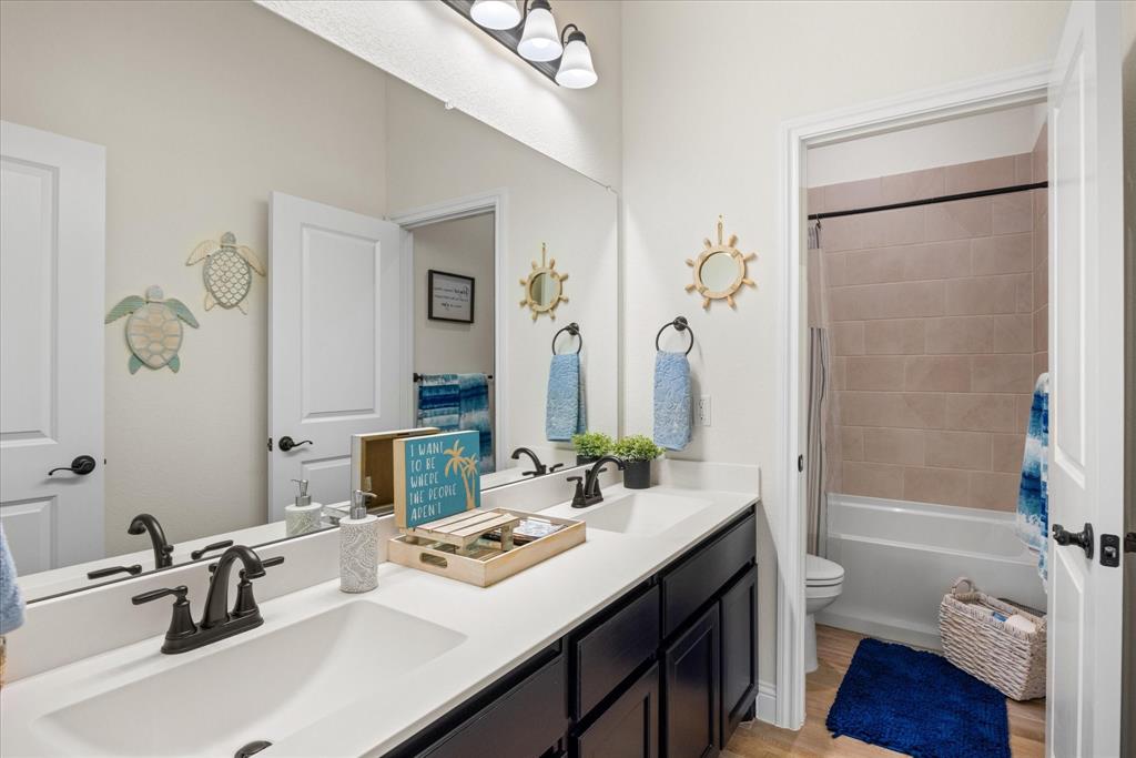 Abes Landing Ph 4b - Residential