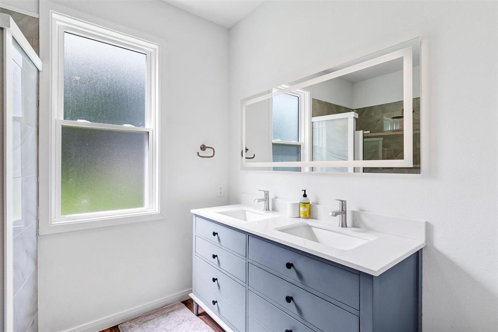 Decordova Bend Estate - Residential