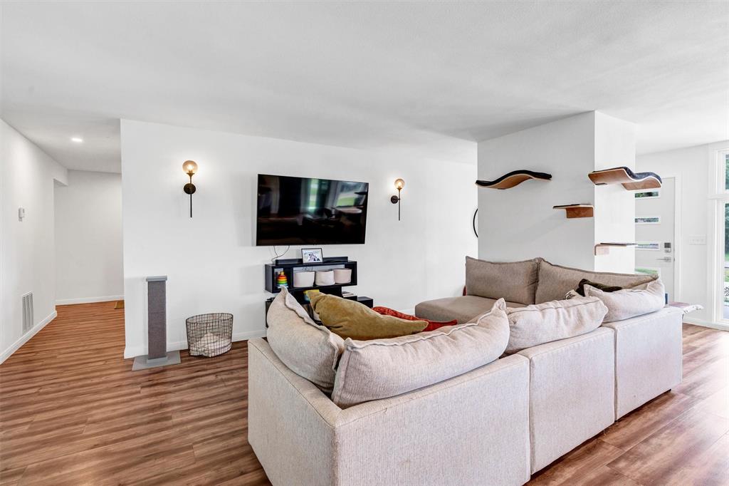 Decordova Bend Estate - Residential