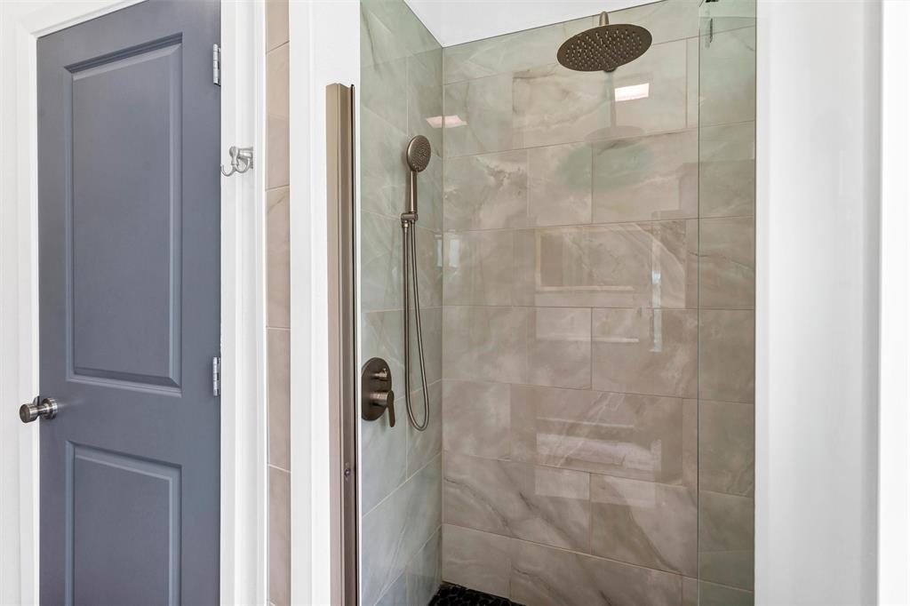 Decordova Bend Estate - Residential