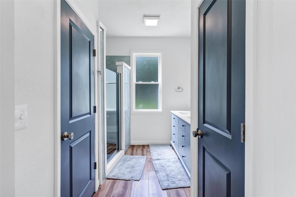 Decordova Bend Estate - Residential