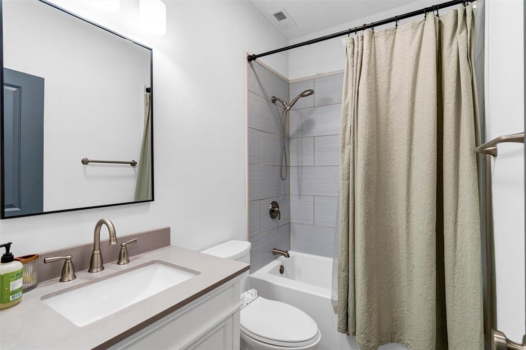 Decordova Bend Estate - Residential