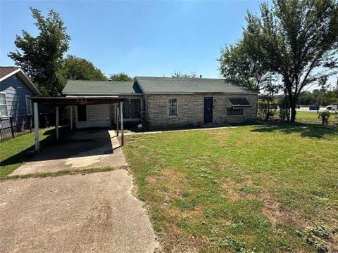 Tiny photo for 1121 Griggs Avenue, Fort Worth, TX 76105 (MLS # 21396261)