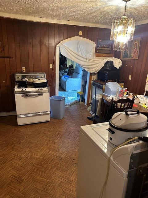 Tiny photo for 1121 Griggs Avenue, Fort Worth, TX 76105 (MLS # 21396261)