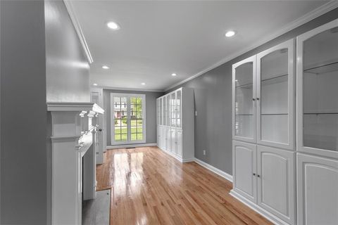 Tiny photo for 807 Slattery Boulevard, Shreveport, LA 71104 (MLS # 21198463)