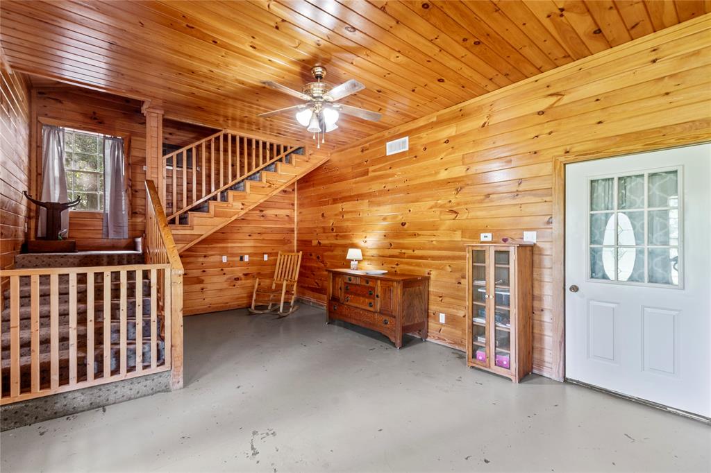 na - Commercial Sale