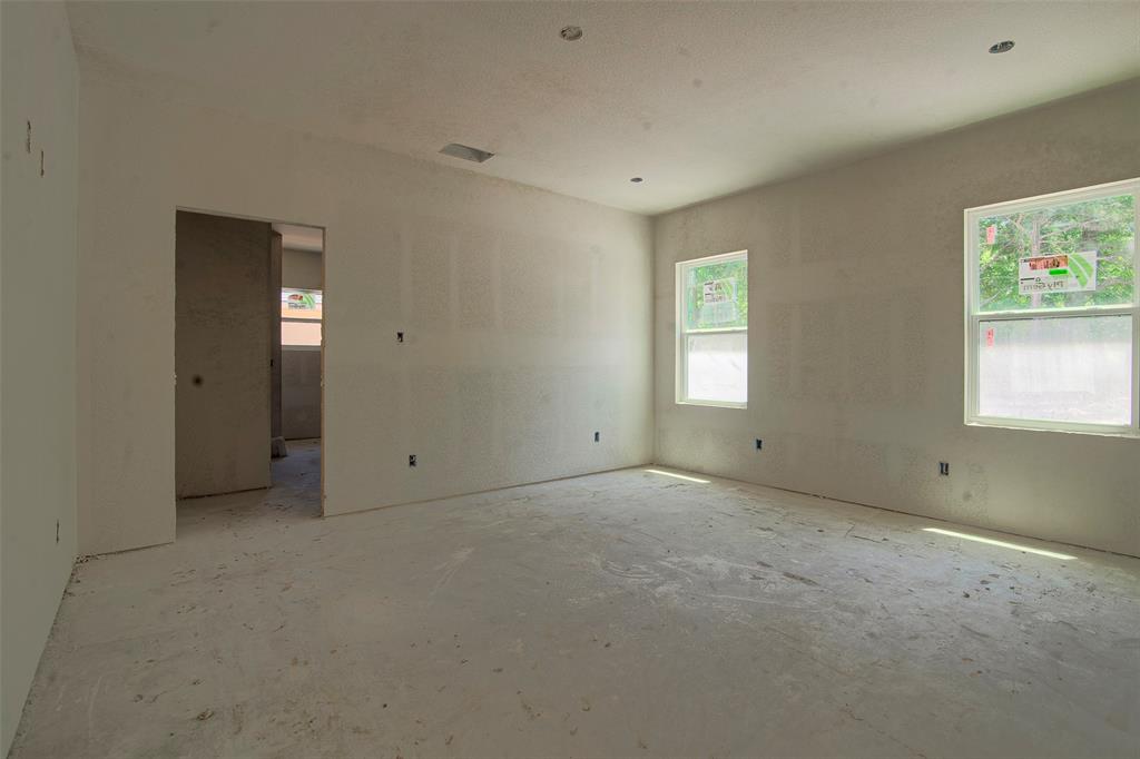 203 W Elm Street