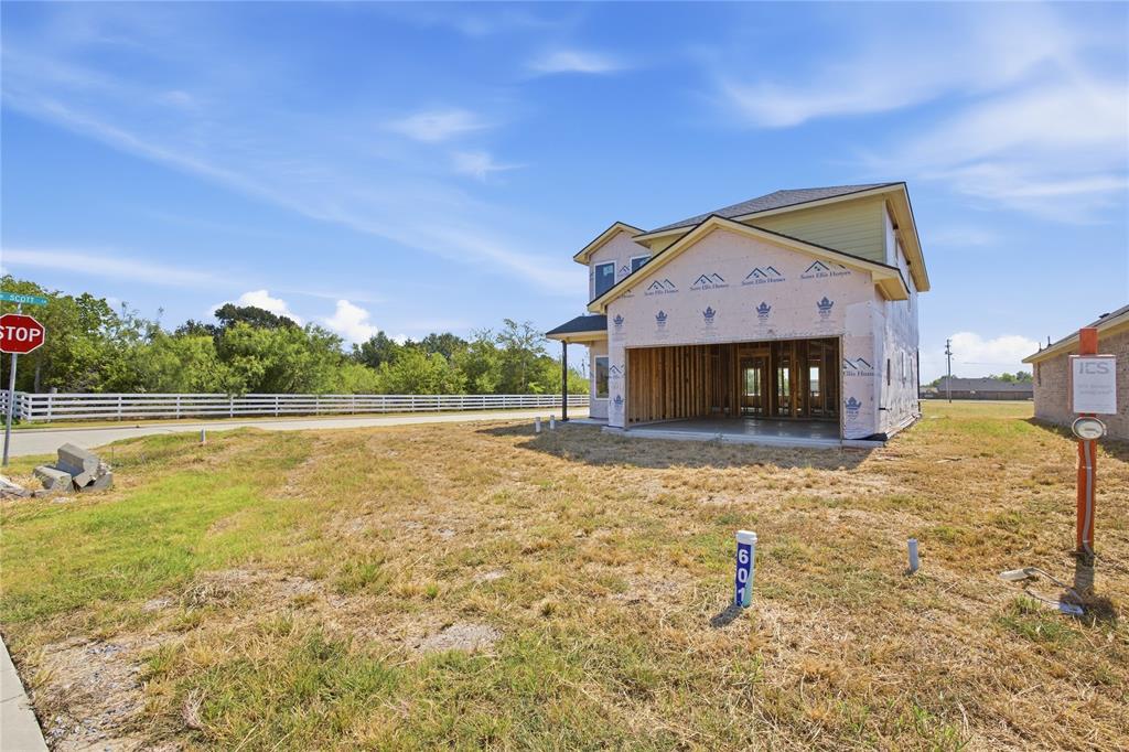 601 Greyson Lane