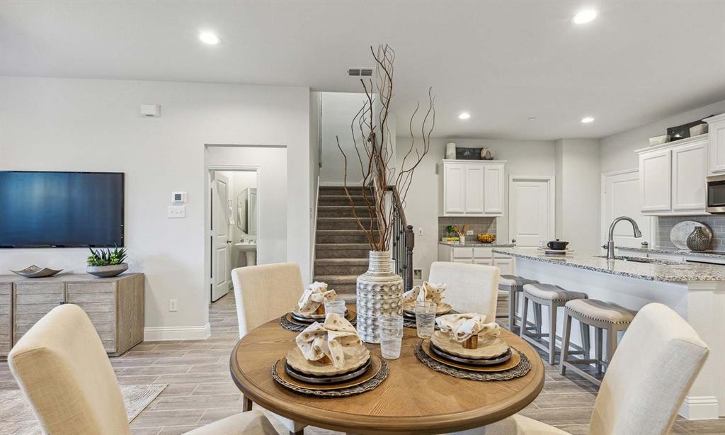 654 Sandiford Court