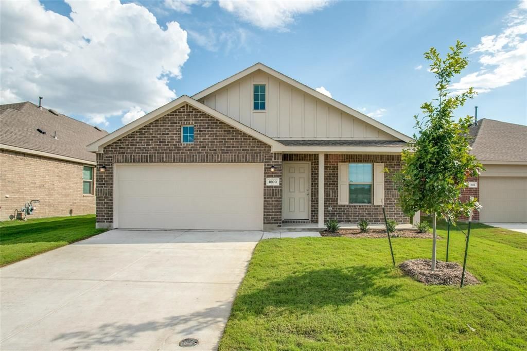 Photo of 1809 River Crossing Drive, Anna, TX 75409 (MLS # 21215277)