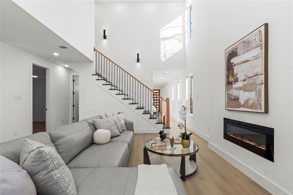 Meadowmere - Residential