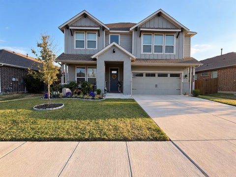 Photo of 1605 Buzzard Road, Denton, TX 76205 (MLS # 21383683)