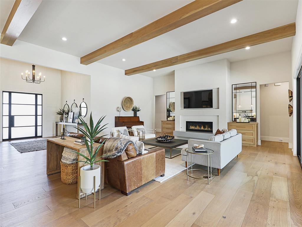 Hidden Creeks Pointe - Residential