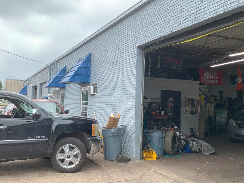 Plano Indust Park Sec - Commercial Sale