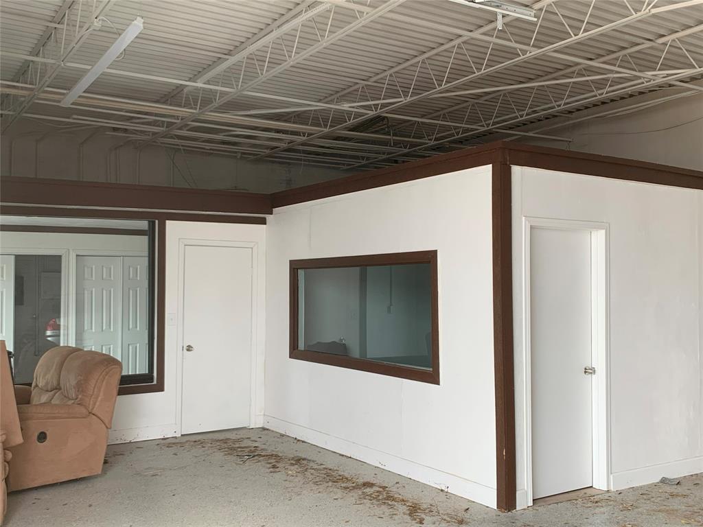 Plano Indust Park Sec - Commercial Sale