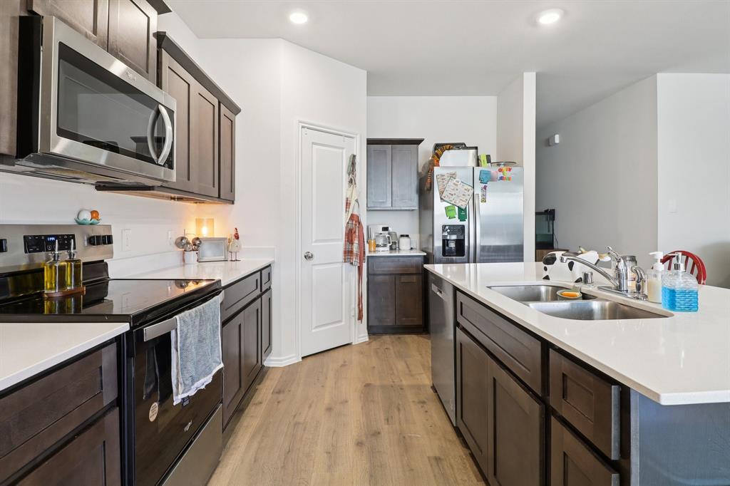 Creeks Burnett Trl - Residential