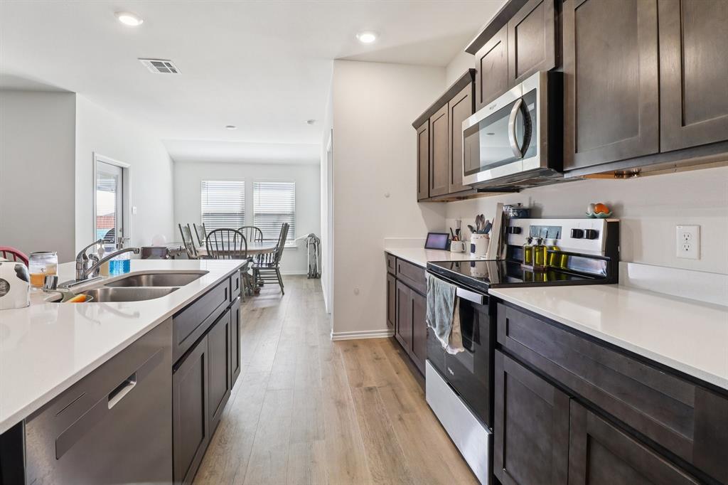 Creeks Burnett Trl - Residential