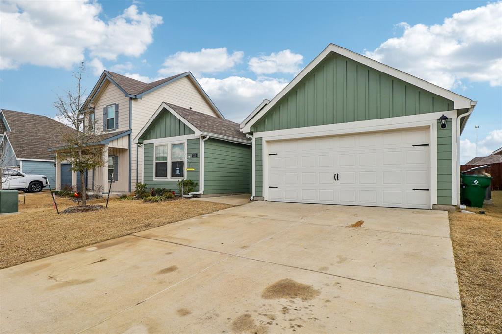 Creeks Burnett Trl - Residential