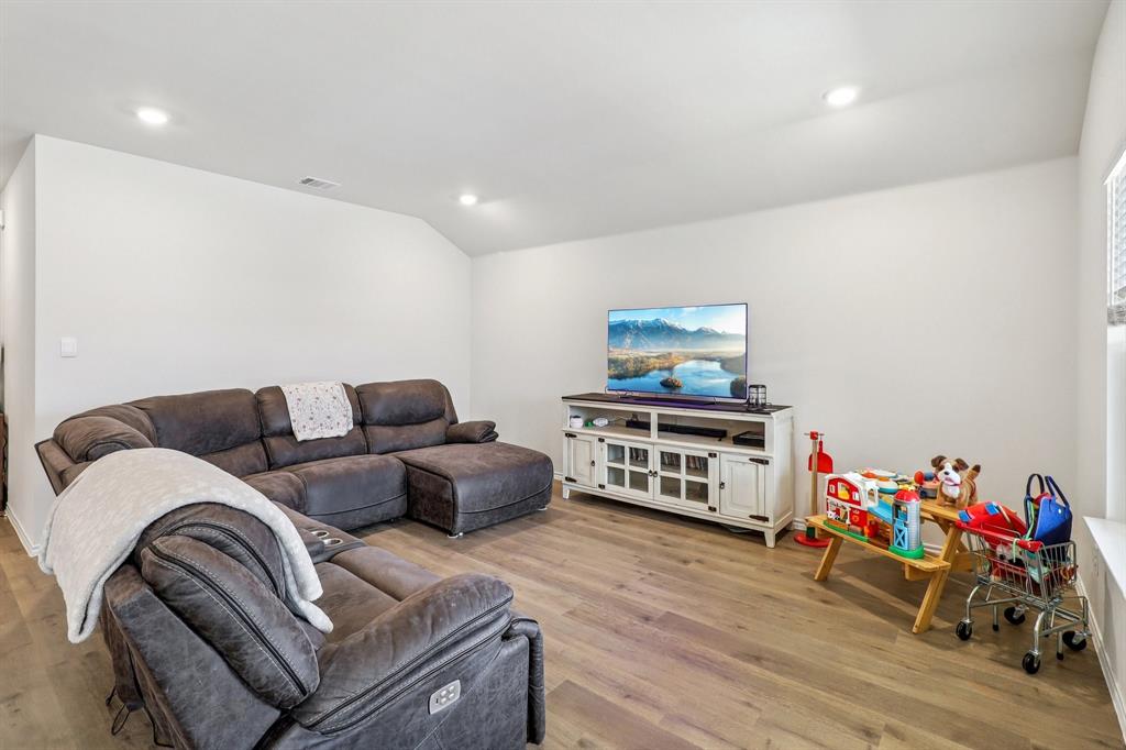 Creeks Burnett Trl - Residential