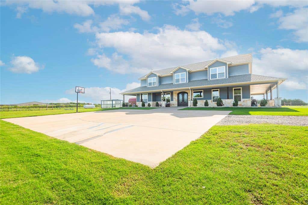 Photo of 568 County Road 5025, Leonard, TX 75452 (MLS # 21300015)
