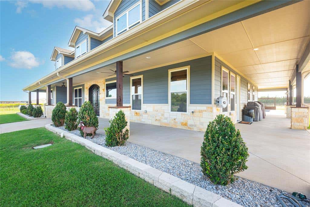 Photo of 568 County Road 5025, Leonard, TX 75452 (MLS # 21300015)