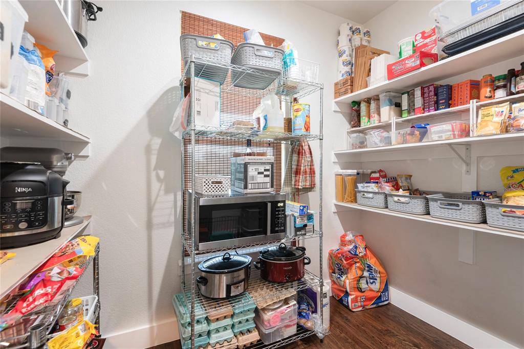 568 County Road 5025, Leonard, TX, 75452, USA, 4 Bedrooms Bedrooms, ,4 BathroomsBathrooms,Residential,Contingent,568 County Road 5025,21300015