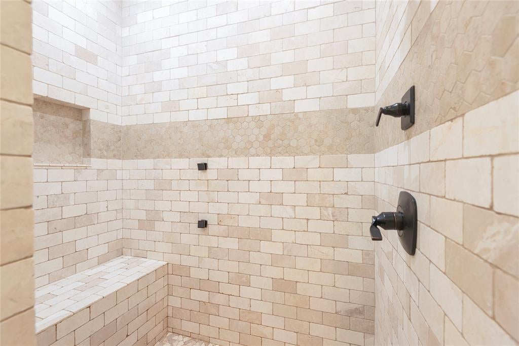 568 County Road 5025, Leonard, TX, 75452, USA, 4 Bedrooms Bedrooms, ,4 BathroomsBathrooms,Residential,Contingent,568 County Road 5025,21300015