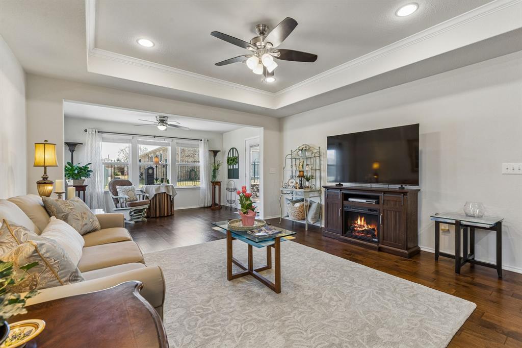 Frisco Lakes By Del Webb Villa - Residential