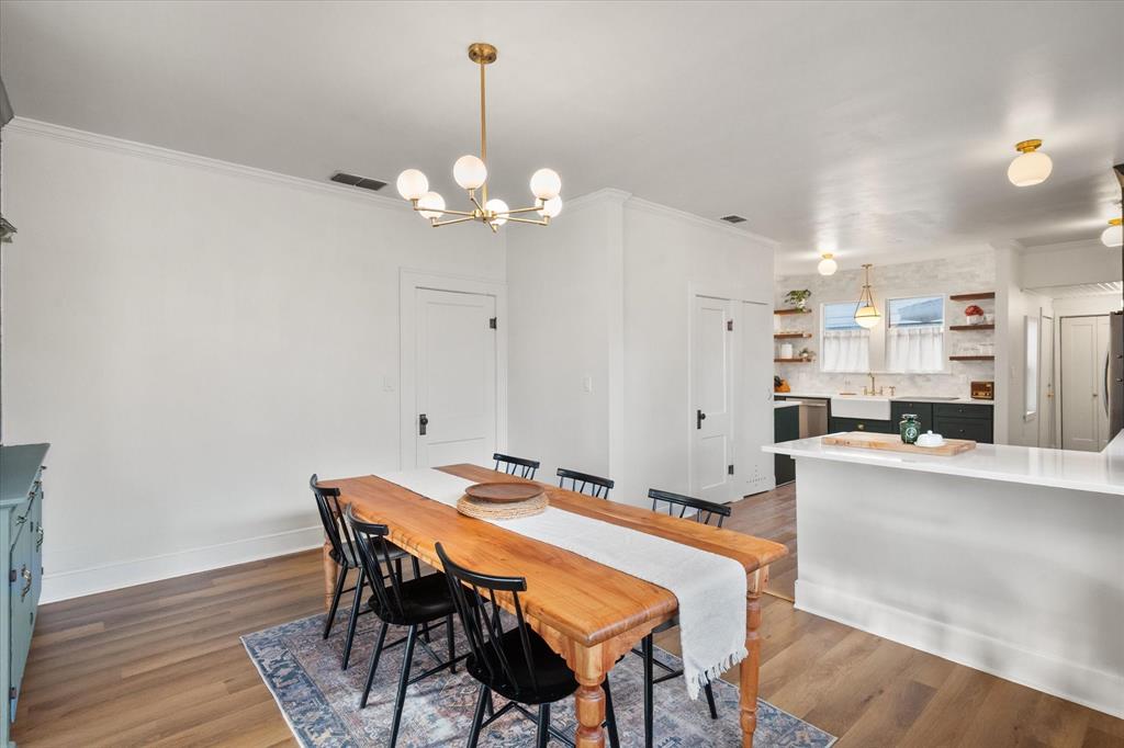 University-Rev - Residential