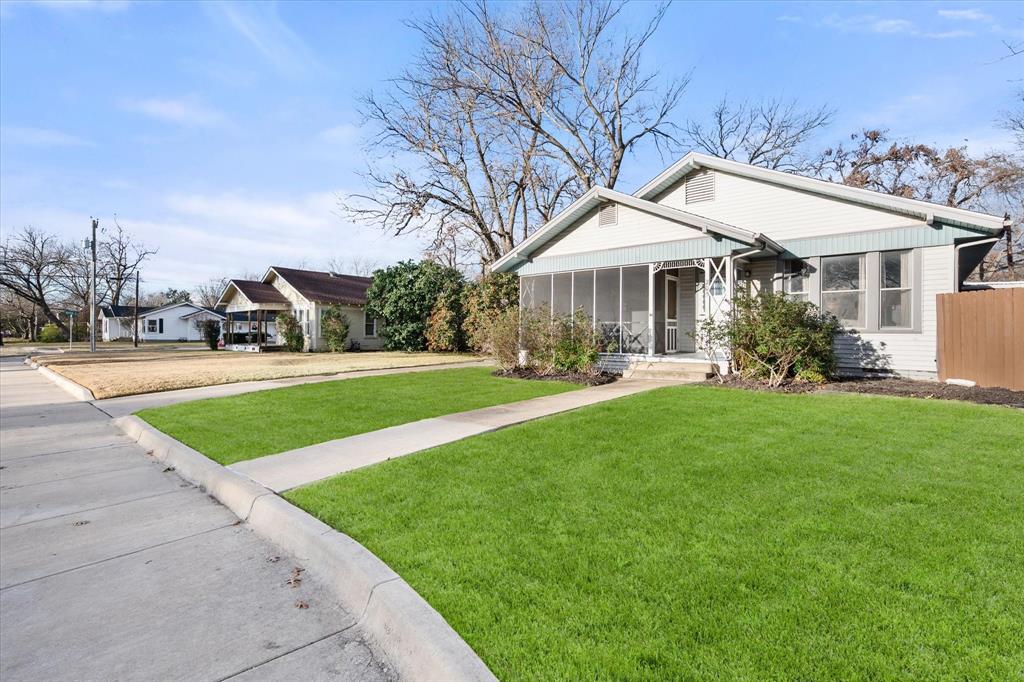 University-Rev - Residential