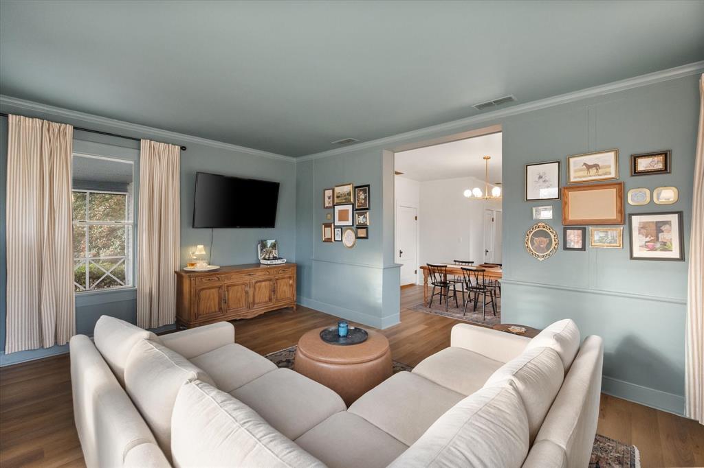 University-Rev - Residential