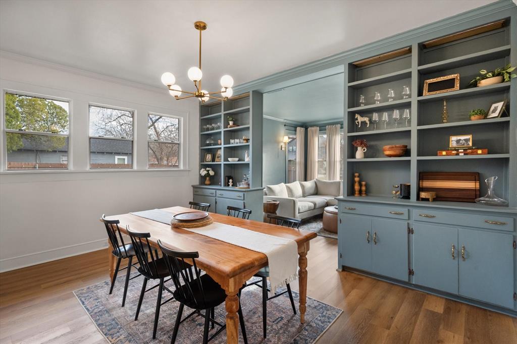 University-Rev - Residential