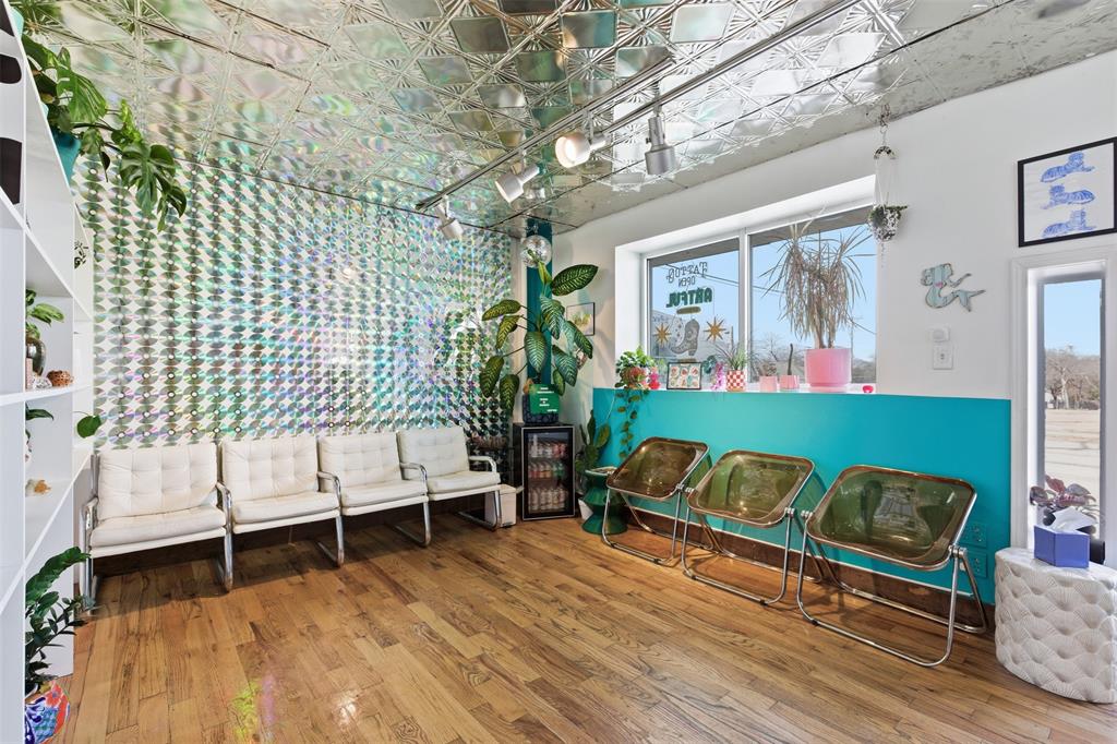 George Bryans 3rd Oak Cliff - Commercial Sale