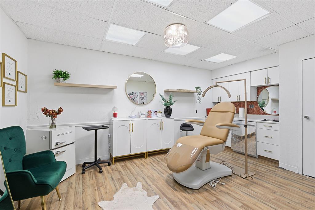 George Bryans 3rd Oak Cliff - Commercial Sale