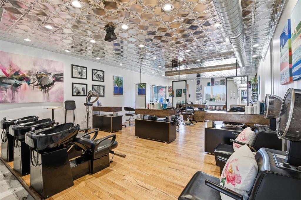 George Bryans 3rd Oak Cliff - Commercial Sale