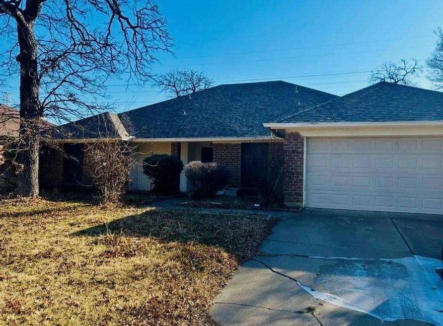 Bring you vision and toolbelt. This one is ready for a creative transformation. Inviting 3 bedroom, 2 bath Fort Worth home offering comfort, flexibility, and a warm atmosphere from the moment you enter. The welcoming living room serves as the heart of the home and features a cozy wood-burning fireplace, creating the perfect space to relax or gather. The spacious kitchen provides ample storage and generous prep space, making everyday living and entertaining easy. Well-proportioned bedrooms and bathrooms offer comfortable accommodations, while the third bedroom adds versatility and may be used as a cozy den or home office to suit your needs. Conveniently located near a variety of parks, shopping, and dining options, this home offers both comfort and accessibility.