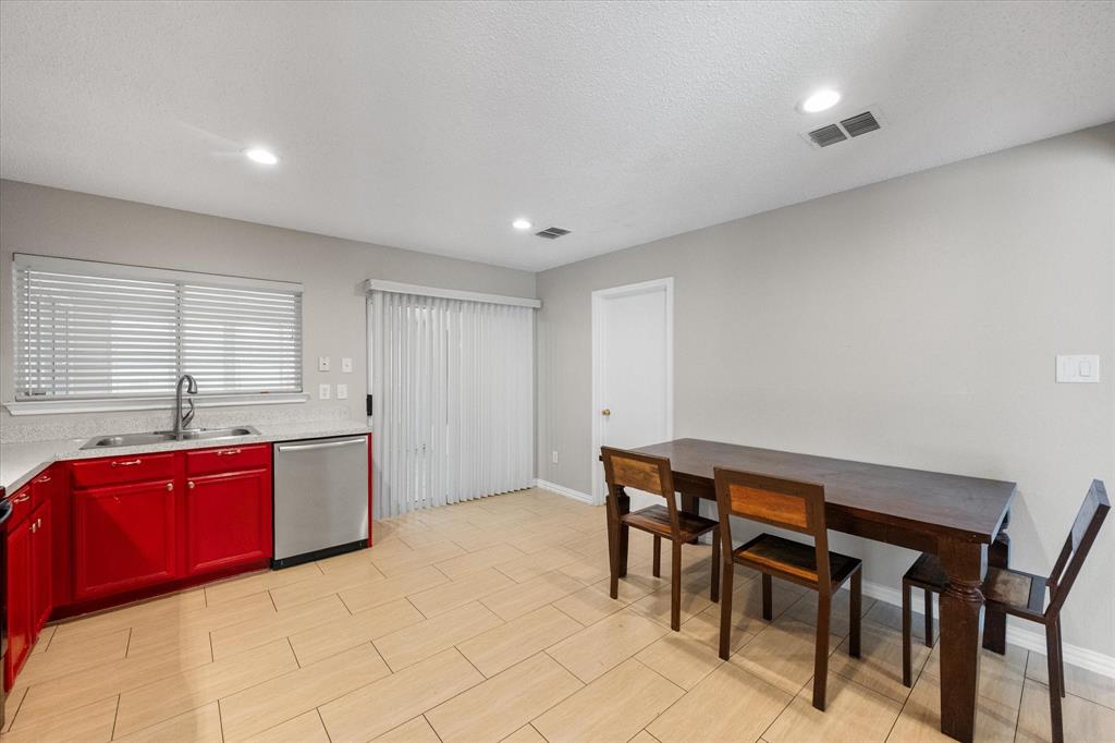 Lake Port Village Add - Residential Lease