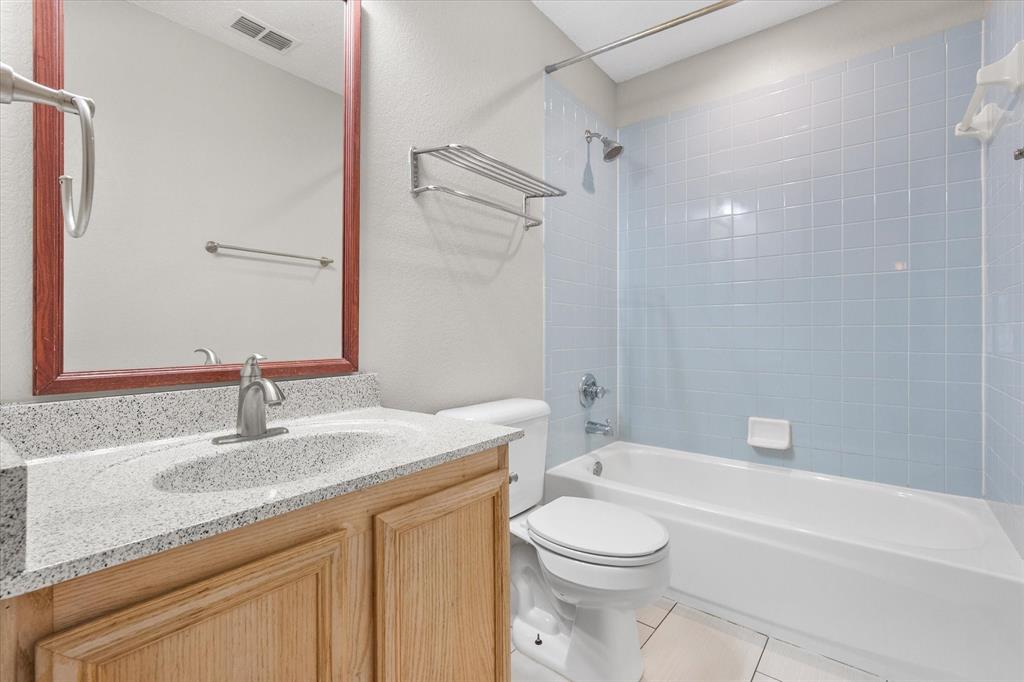 Lake Port Village Add - Residential Lease