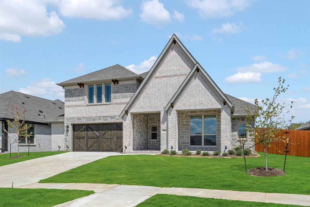 557 Red Maple Road
