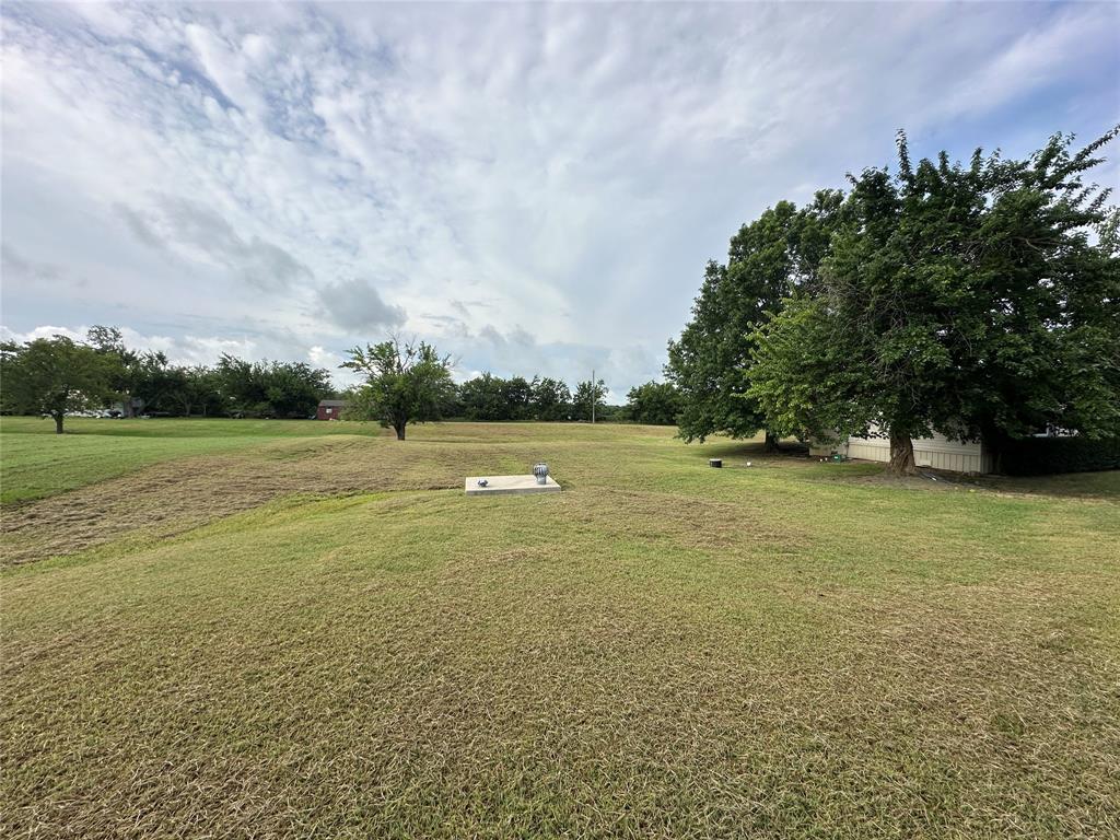410 Oak Hollow Lane